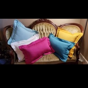 Set of 5 Vintage House Beautiful decorative pillows